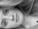 ���� )