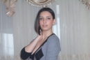 ���� )